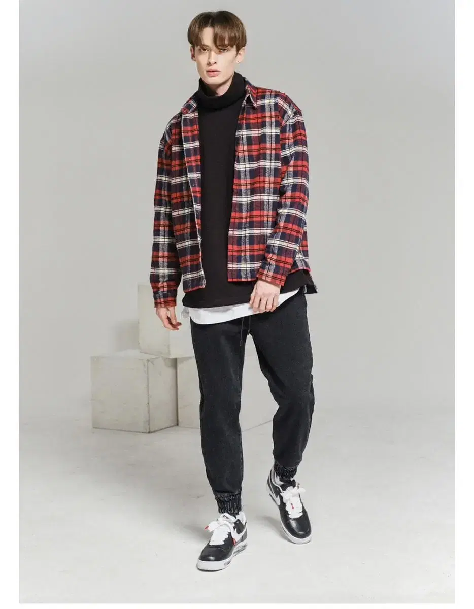Sevilla CHIC BLACK denim basic jogger
