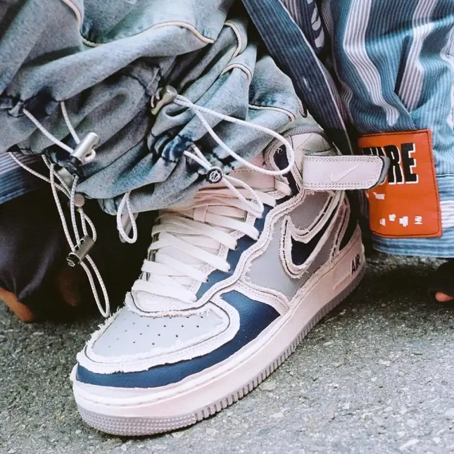 나이키 Nike Air Force 1 270 새상품 / 교환가능