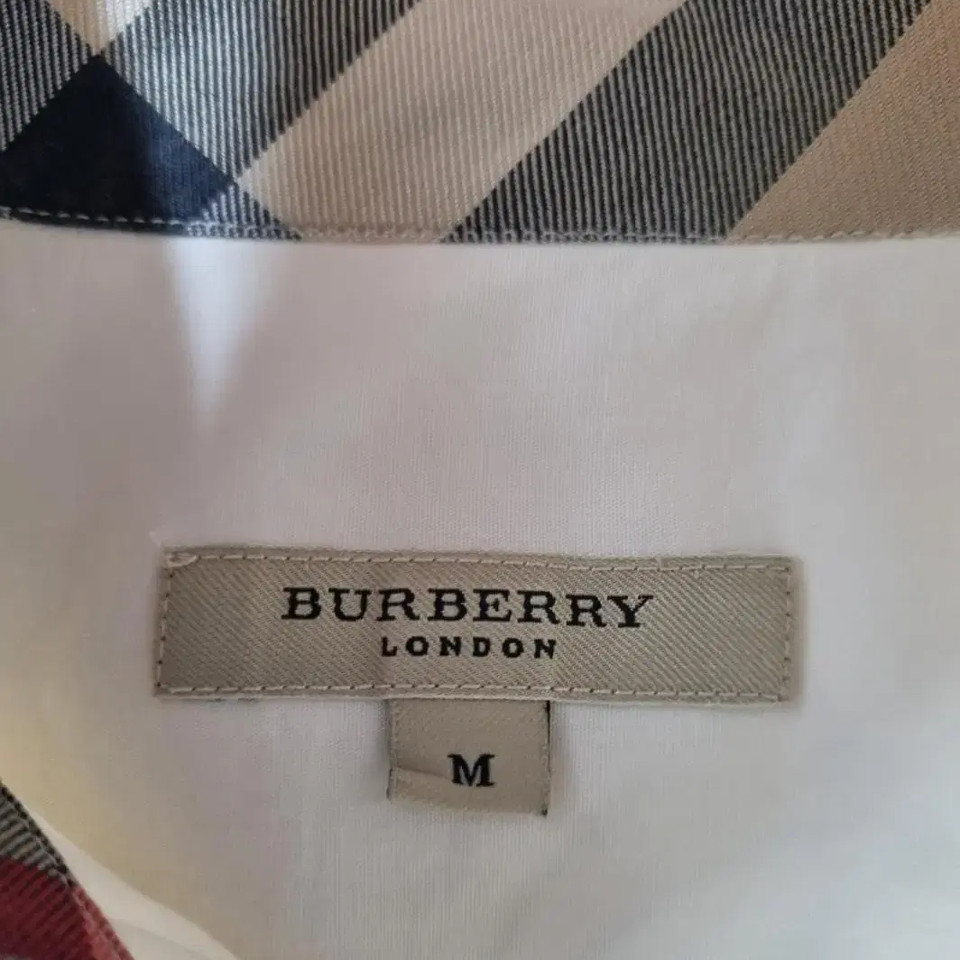 66)Burberry 버버리 소매노바체크 블라우스셔츠