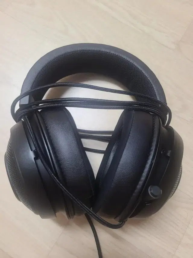 Razer Kraken 7.1 V2 레이저 게이밍 헤드셋