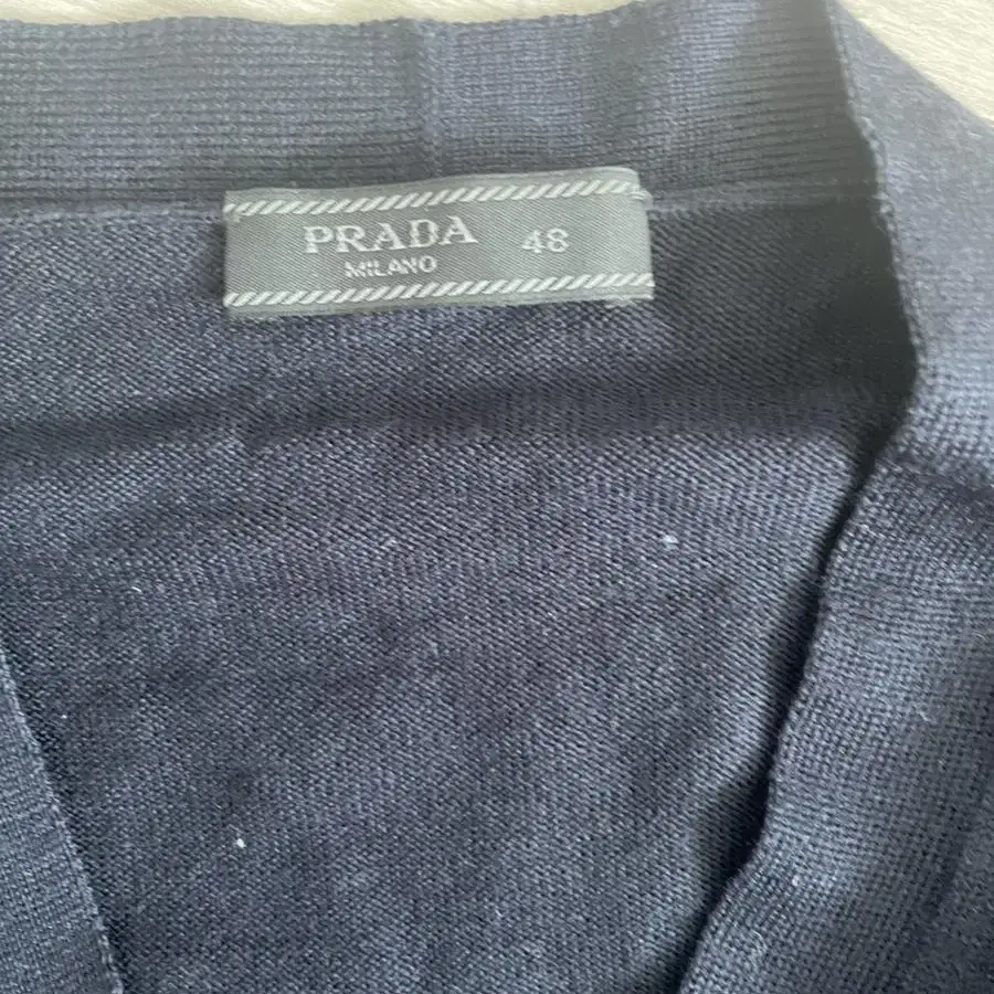 Prada 가디건