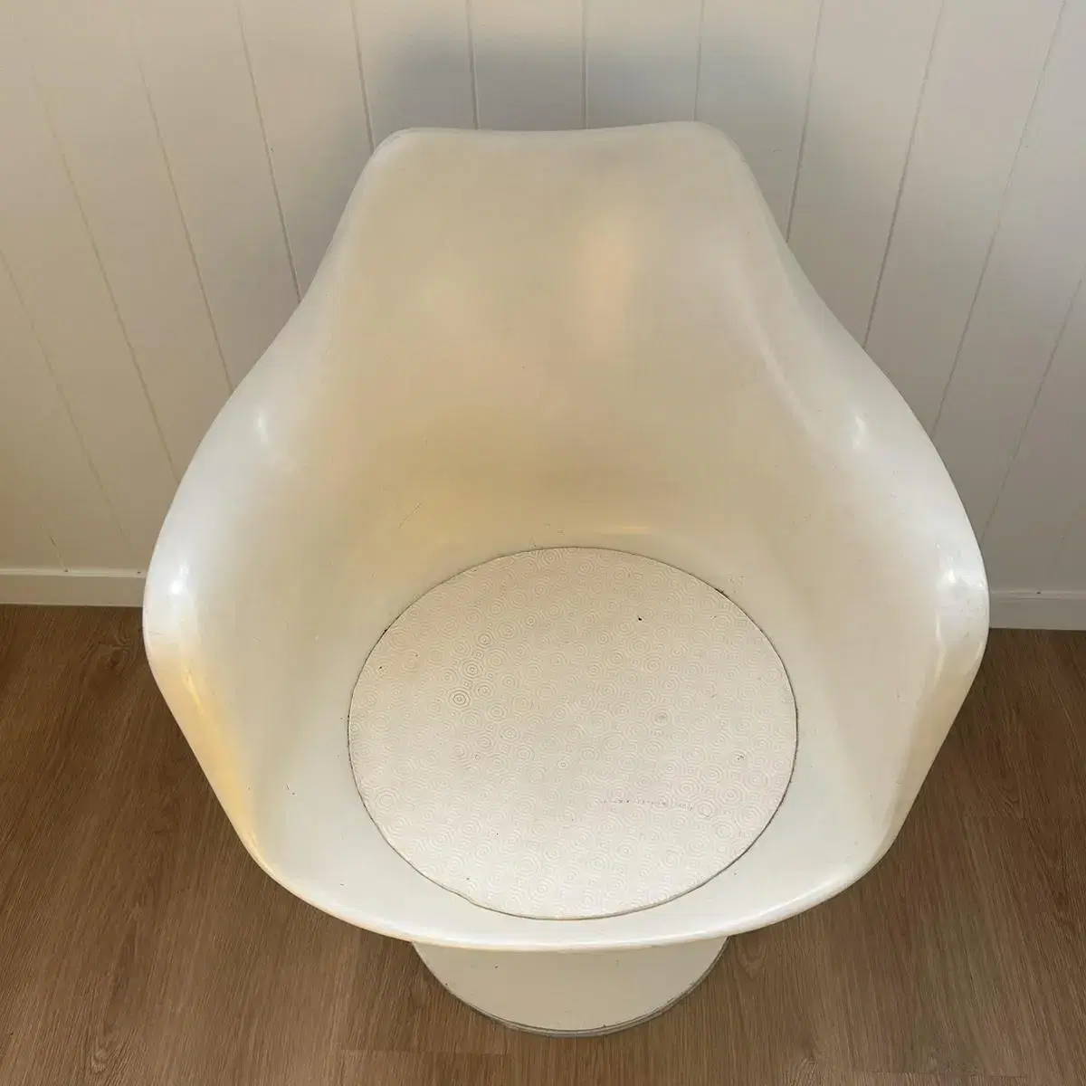 Arkana Tulip chair