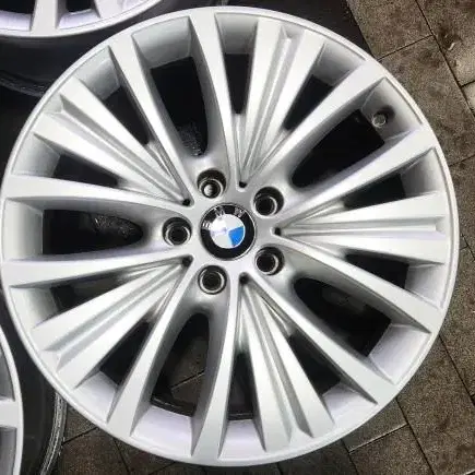 19인치 BMW F15 X5 실버 중고휠 1대분[사용감 약간있습니다]