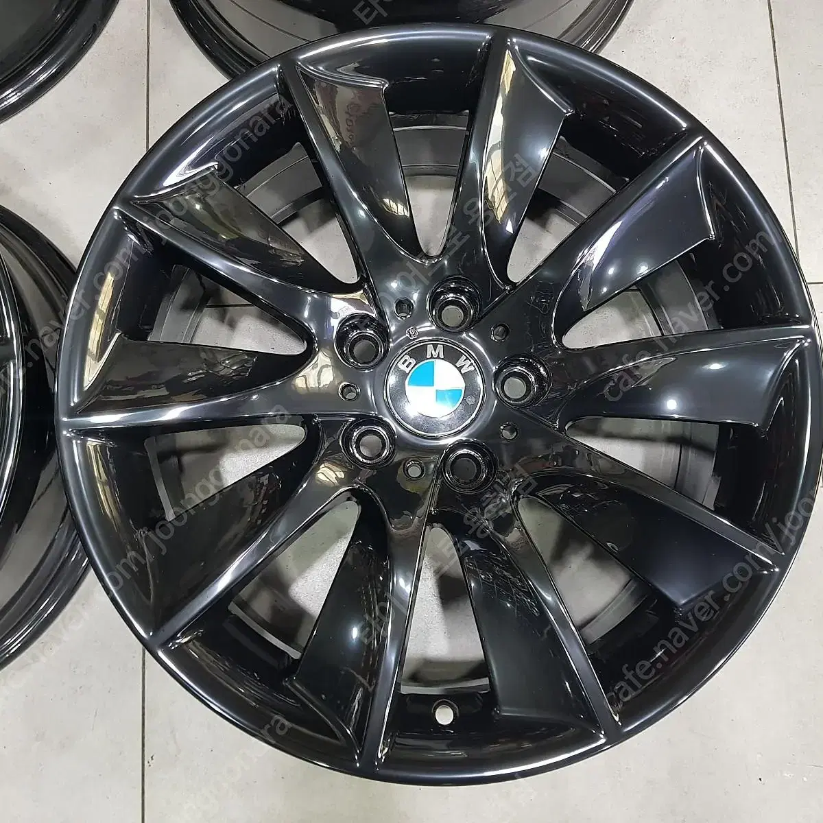 18인치 BMW 528i 터빈 순정 중고 유광블랙 휠 한대분 팝니다