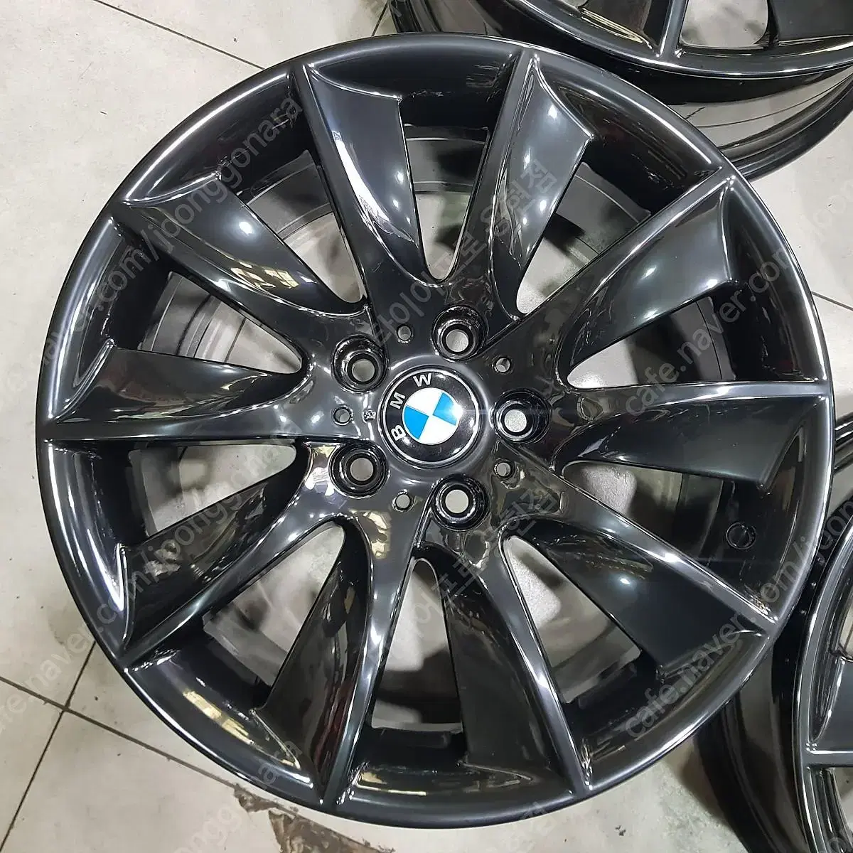 18인치 BMW 528i 터빈 순정 중고 유광블랙 휠 한대분 팝니다