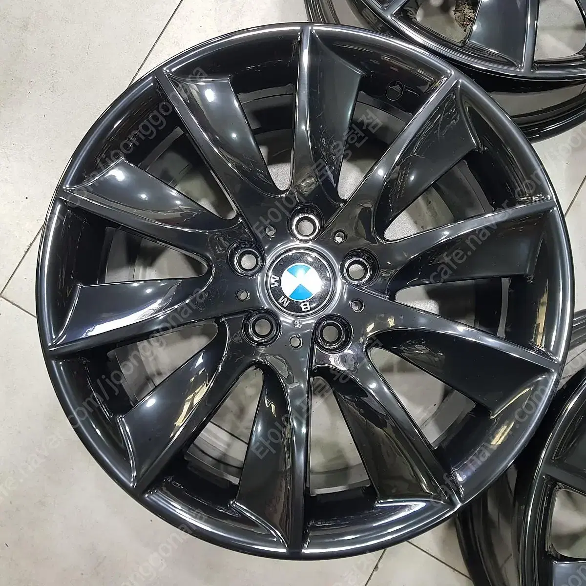 18인치 BMW 528i 터빈 순정 중고 유광블랙 휠 한대분 팝니다