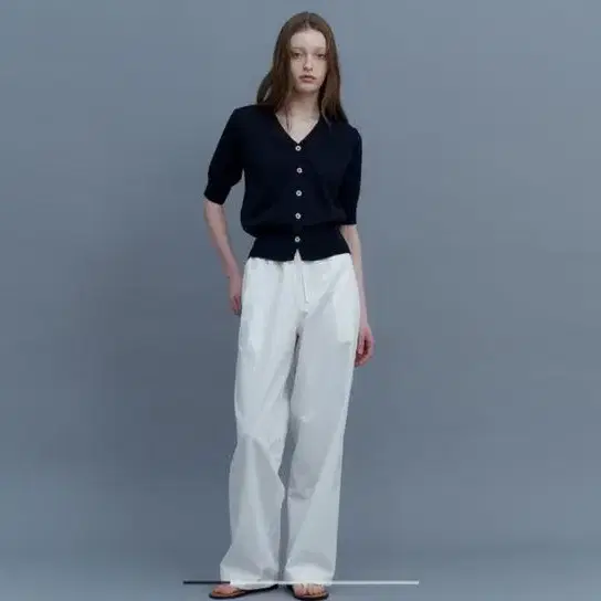 유라고 urago 흰색 바지 comfort string pants