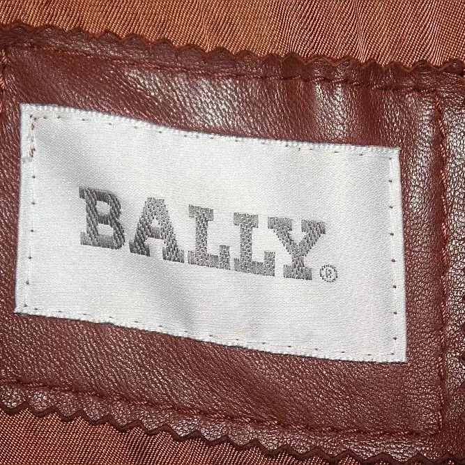 BALLY 발라양가즉자켓 48