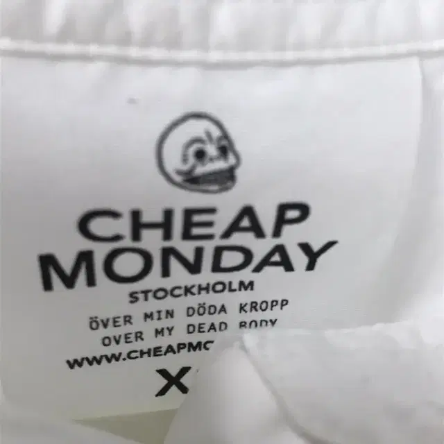 칩먼데이 cheap monday 트임 셔츠 xs사이즈