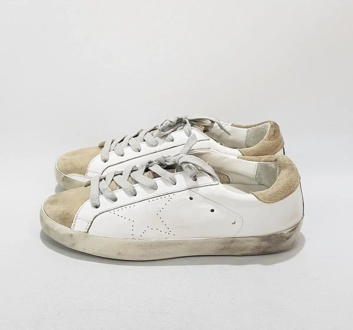 Genuine) Golden Goose Superstar Men's Sneakers Size 40