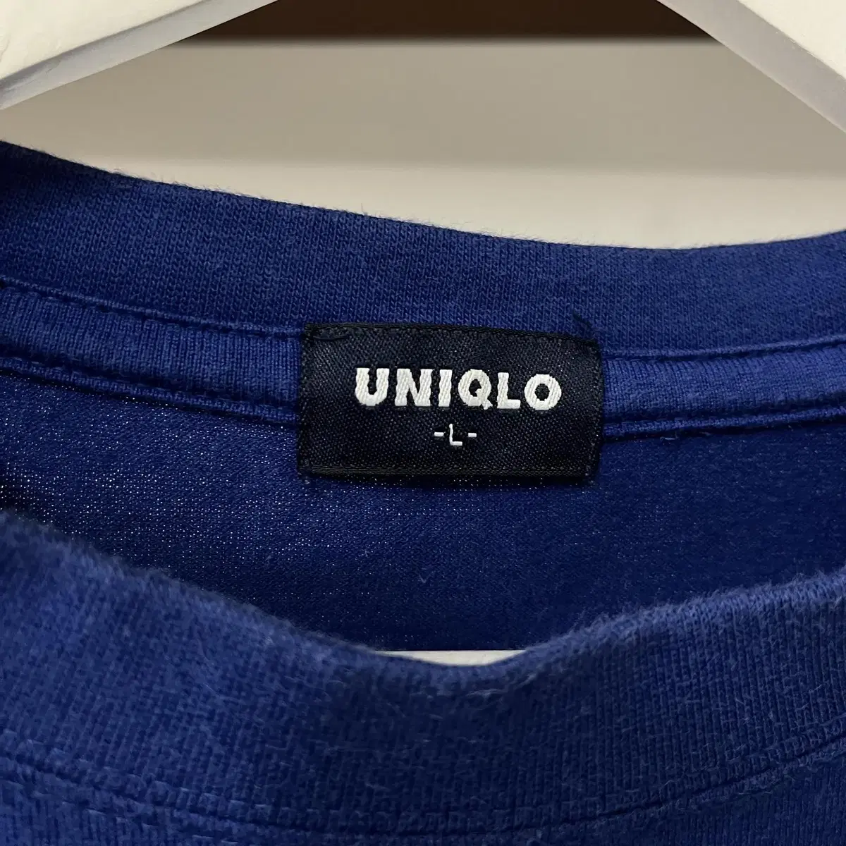 OLD UNIQLO cotton T-shirt