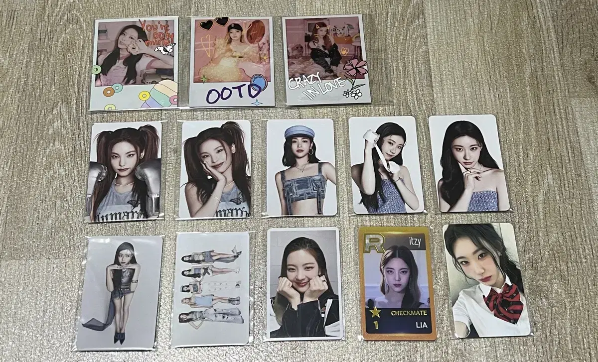 ITZY itzy photocard pola sells