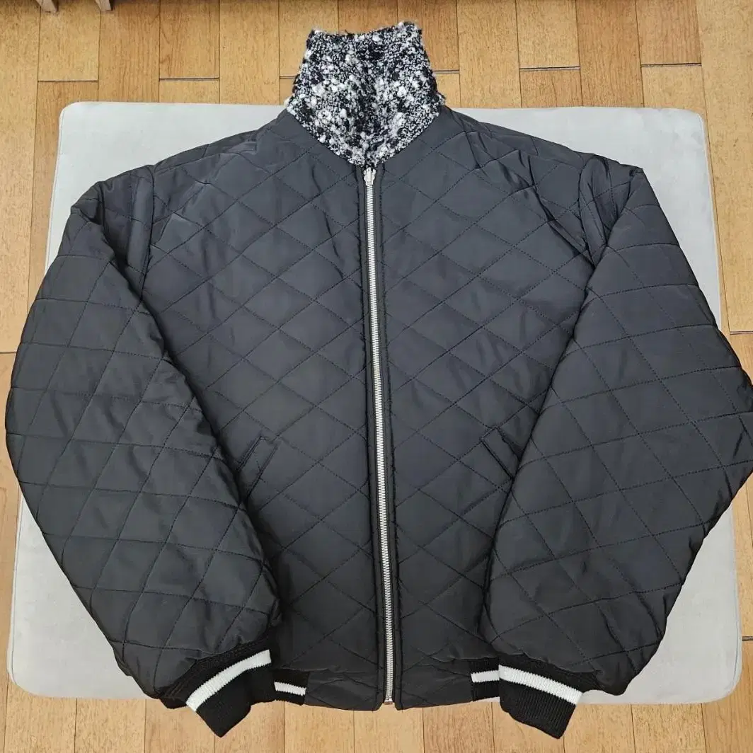 [s] vneckluv quilting bomber(브이넥러브 퀄팅양면)