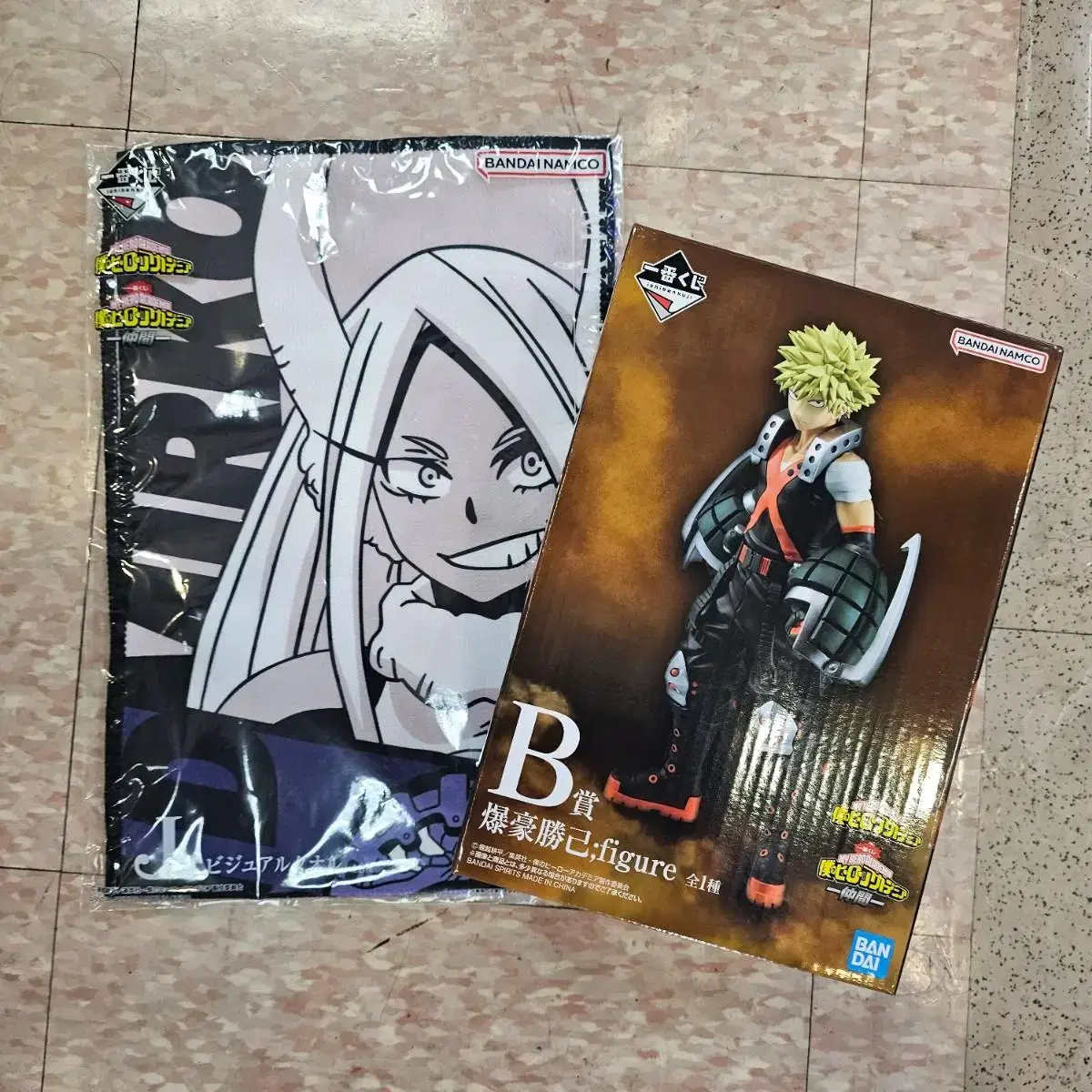 Nahia Kuzi Bakugo Figures B Statue & J Statue in Bulk