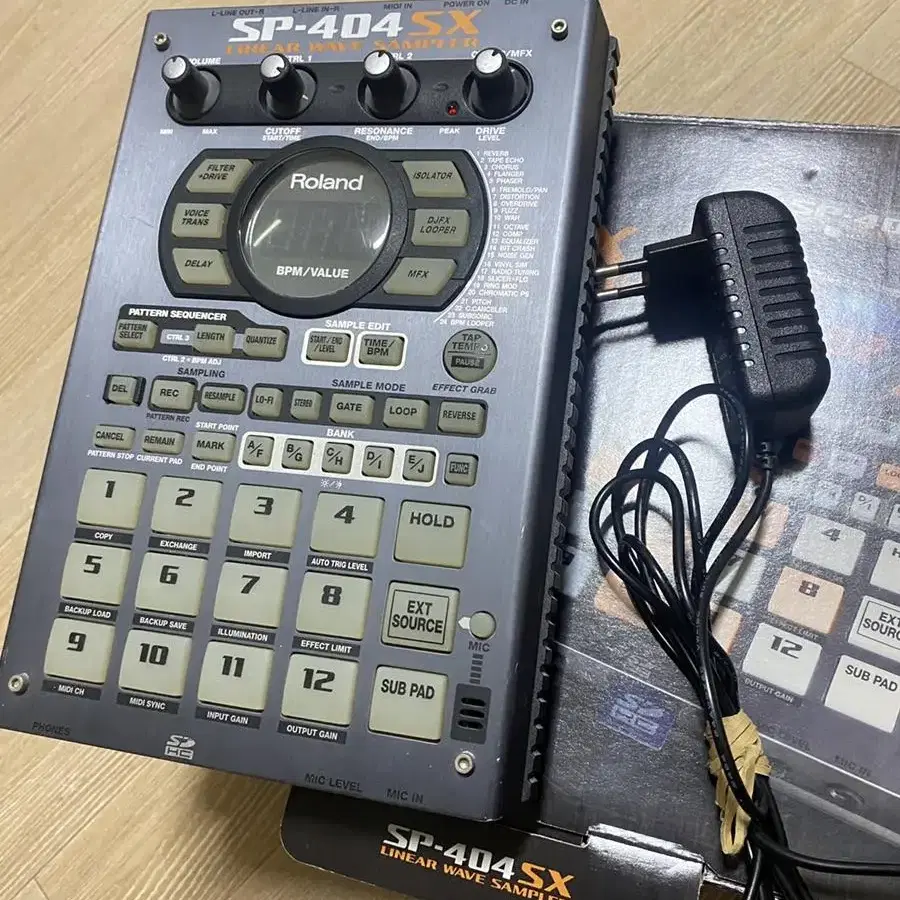 Roland Sp404 SX 샘플러