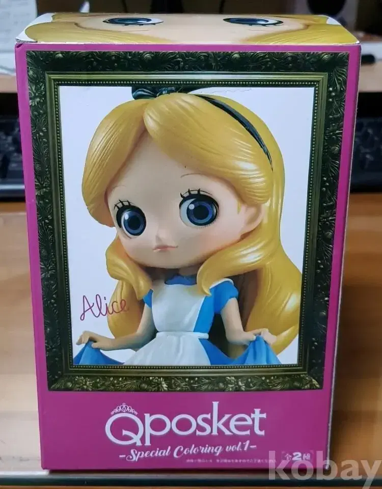 alice, the cartoon character from the movie " in Wonderland" figure