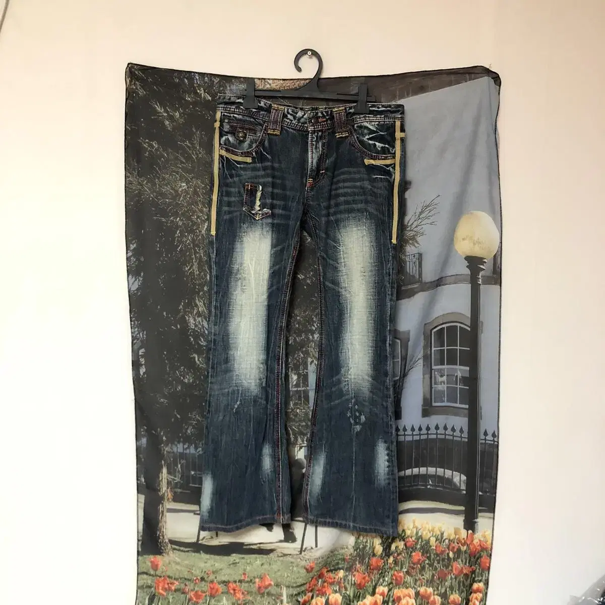 Vintage The world I learned denim pt