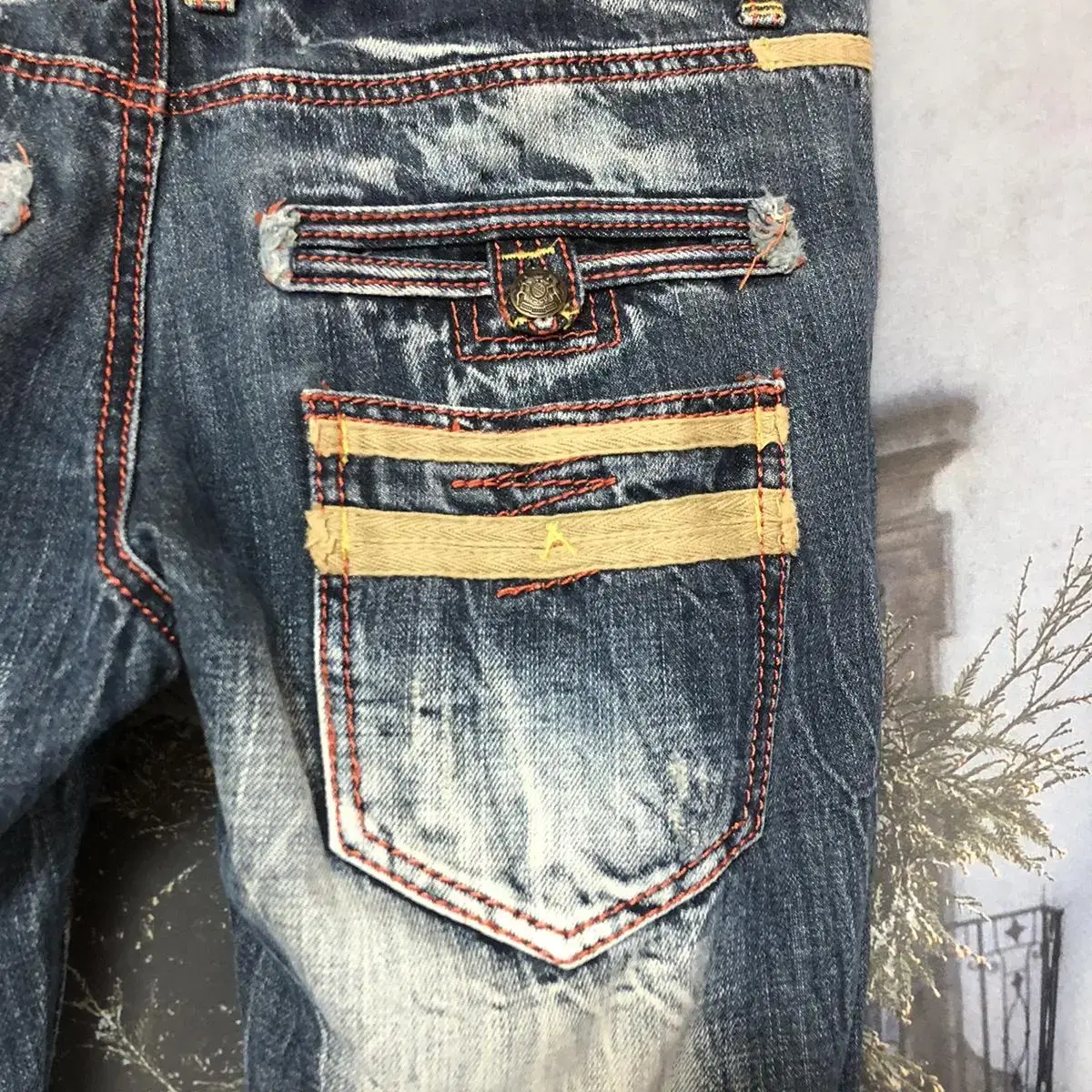 Vintage The world I learned denim pt