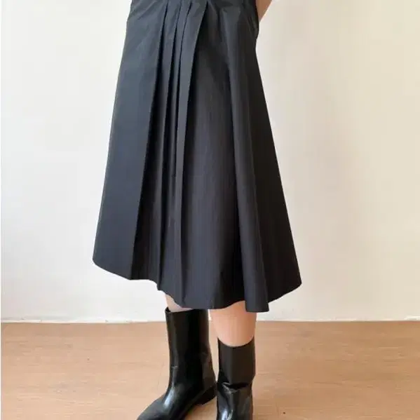 JIL SANDER one side pleats skirt