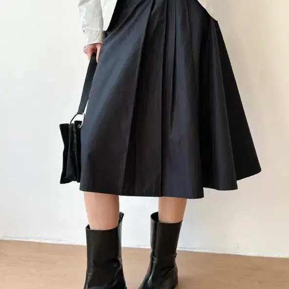 JIL SANDER one side pleats skirt