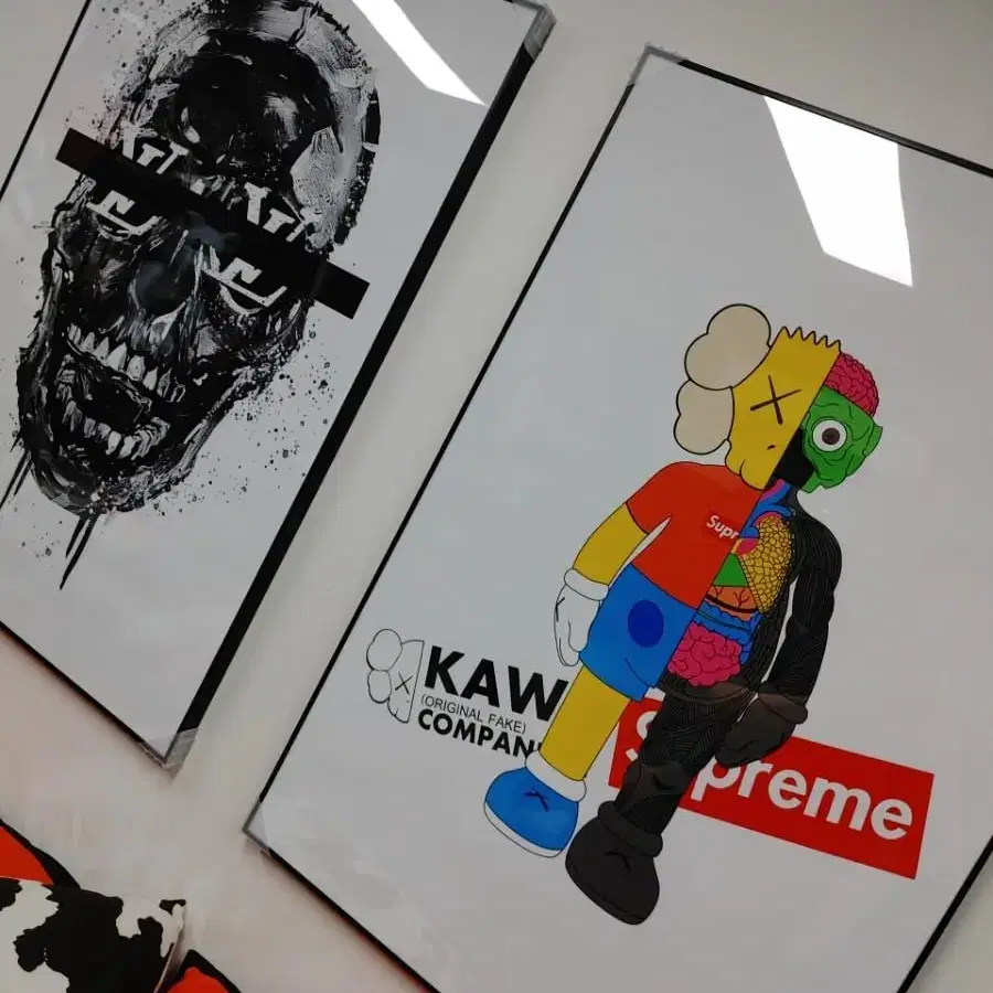 kaws 슈프림 카우스 해골 대형 그림 액자 팝아트 인테리어소품 그림액자