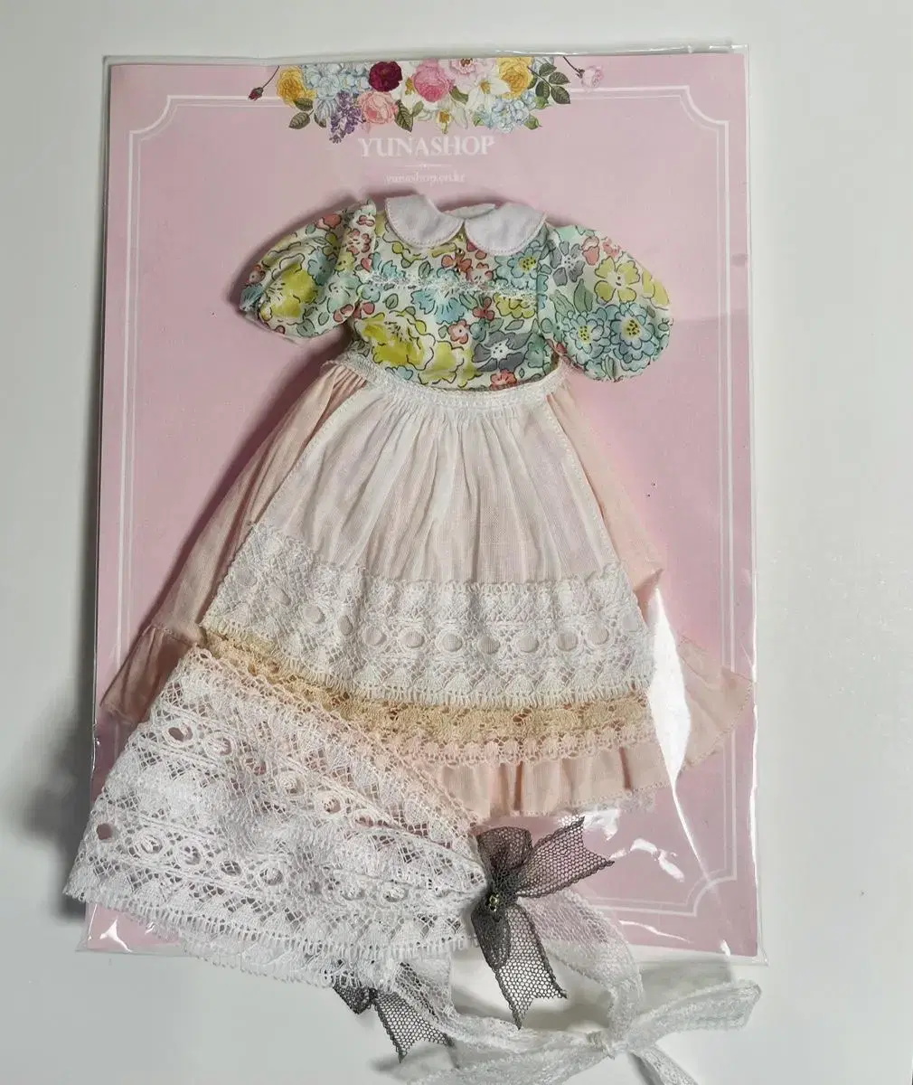 Yuna Shop Blythe doll Dress Set