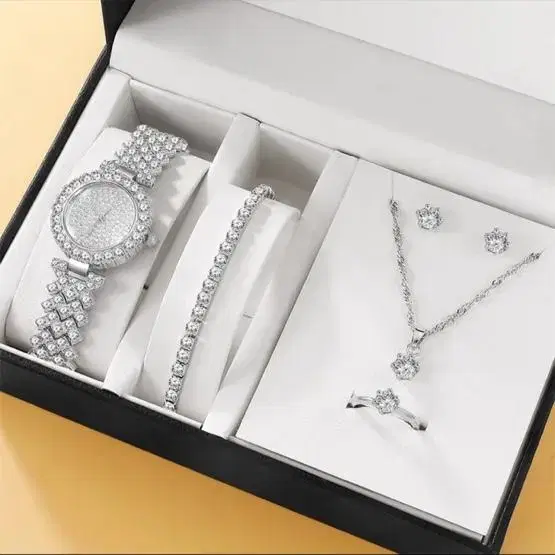 Luxury accessory set