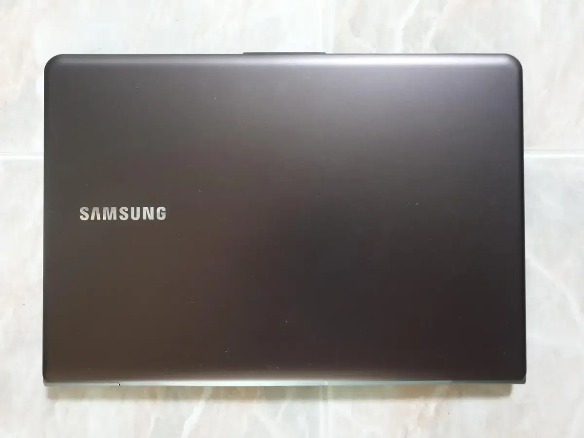 노트북 삼성 NT530U3B i5 2467 램8g ssd240g 15만원