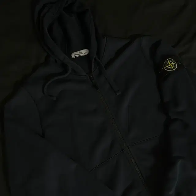 스톤 아일랜드 (STONE ISLAND) 후드 집업