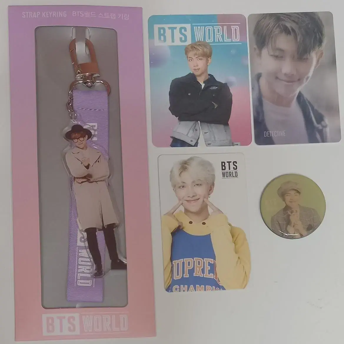 방탄 BTS WORLD 비월 굿즈, 포카 멤버별 분할