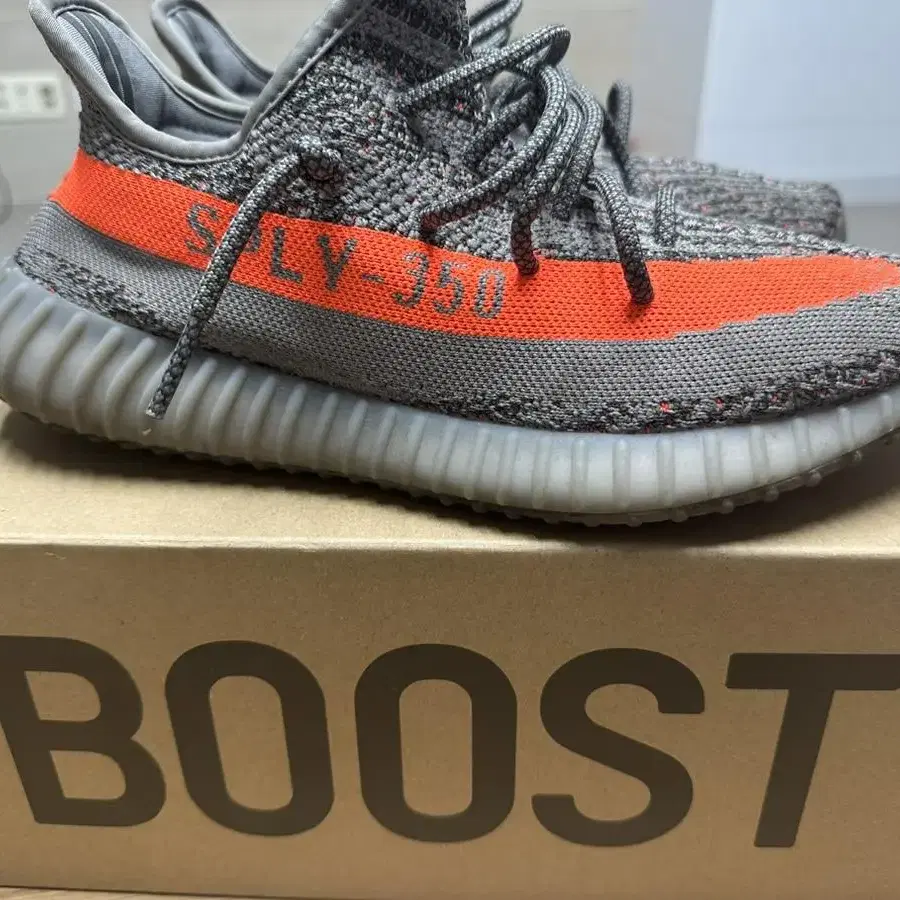 이지 350 v2  벨루가 리플렉티브 275