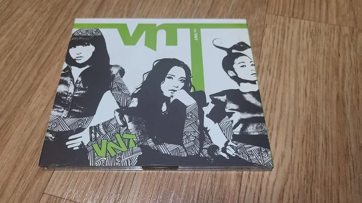 걸그룹 VNT 1집 CD