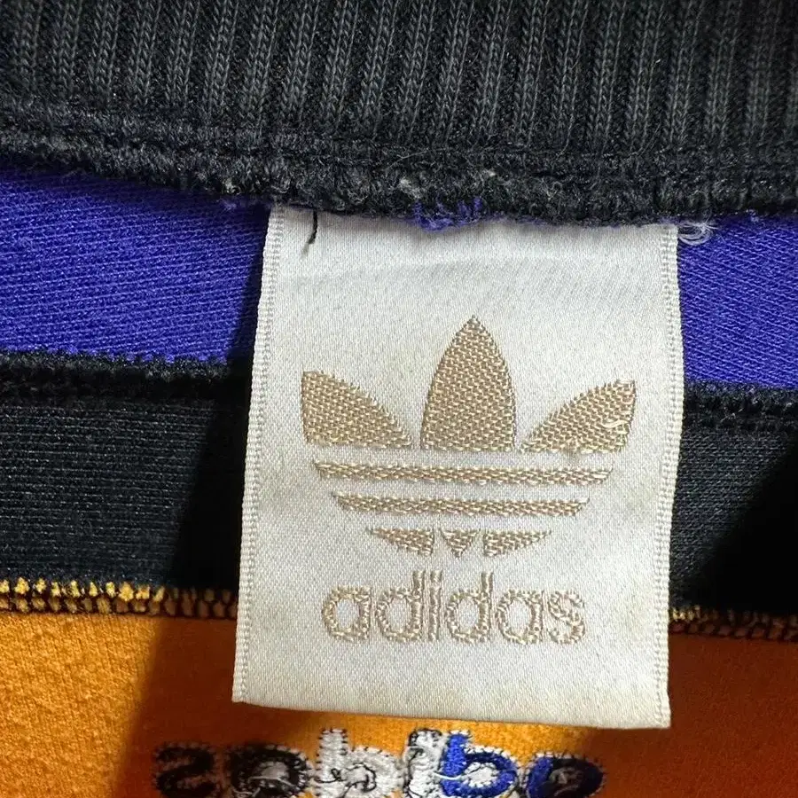 90s adidas descente trefoil sweatshirt