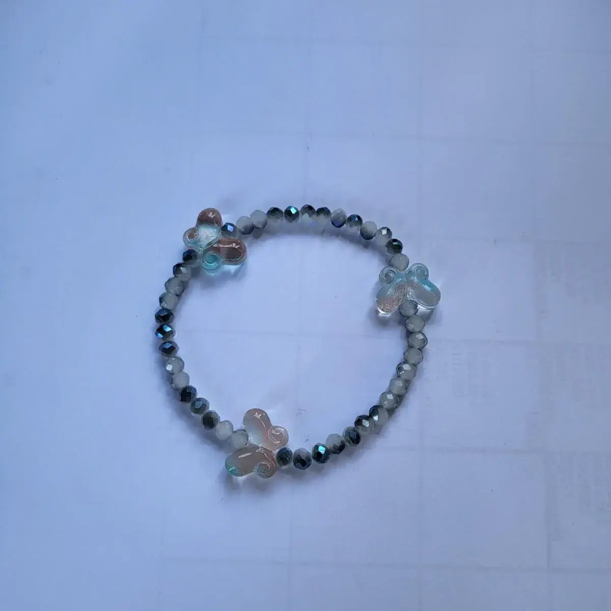 Butterfly bead bracelet