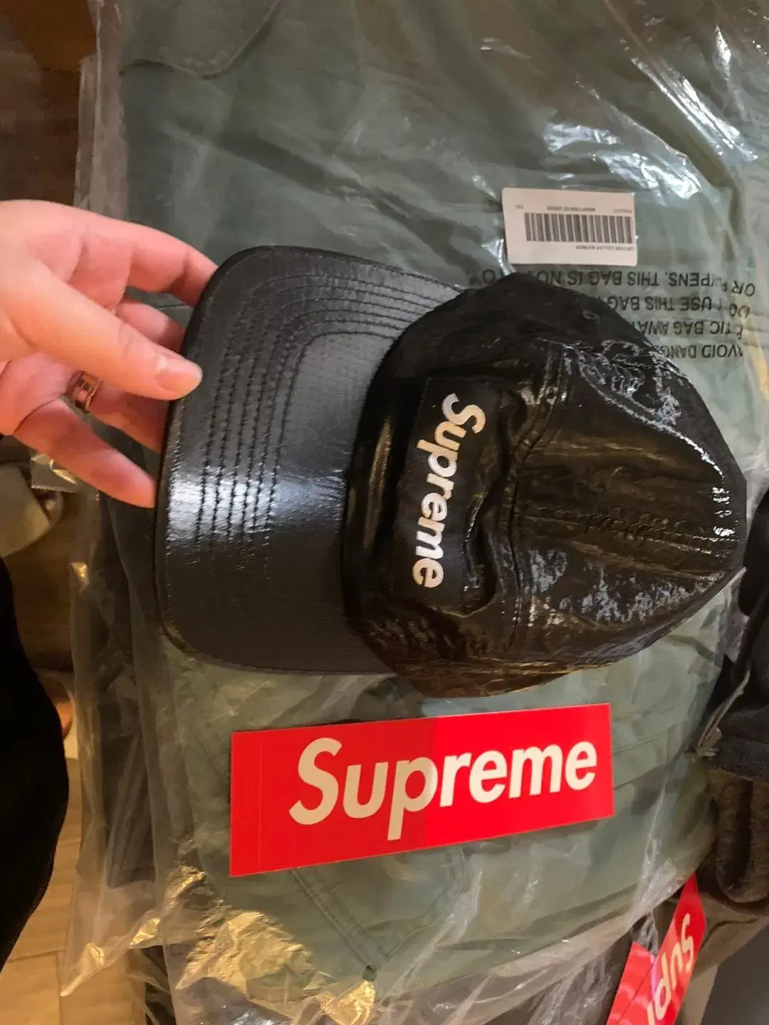 Genuine Supreme Gloss Ripstop Camp Cap Black - 23FW Supreme Ballcap Supreme Hat