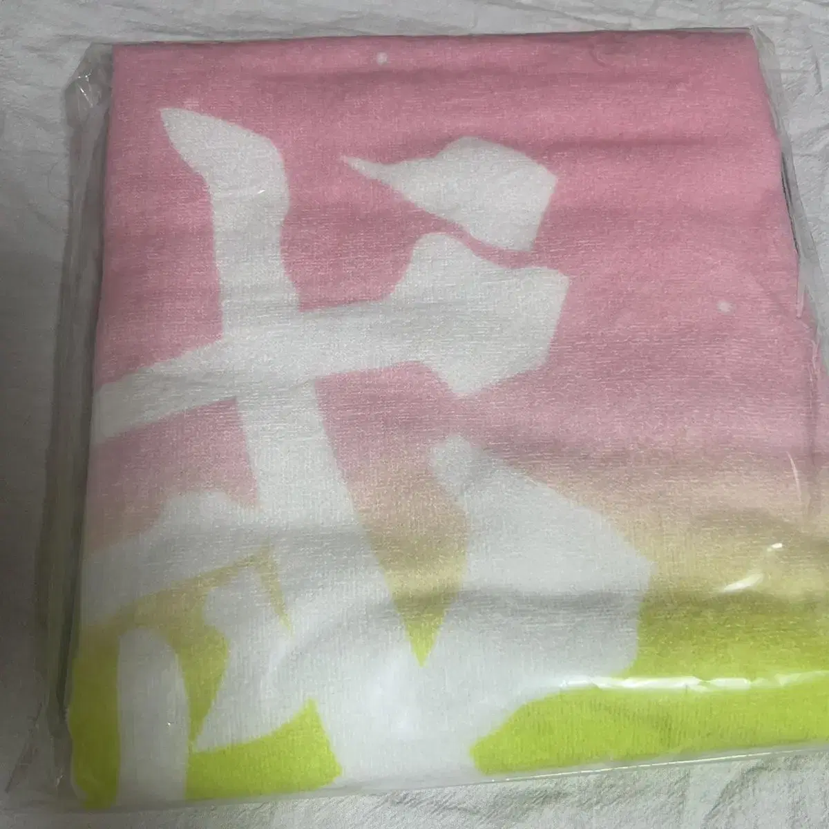 [Demon Slayer] Mitsuri Iguro Hooded Bath Towel