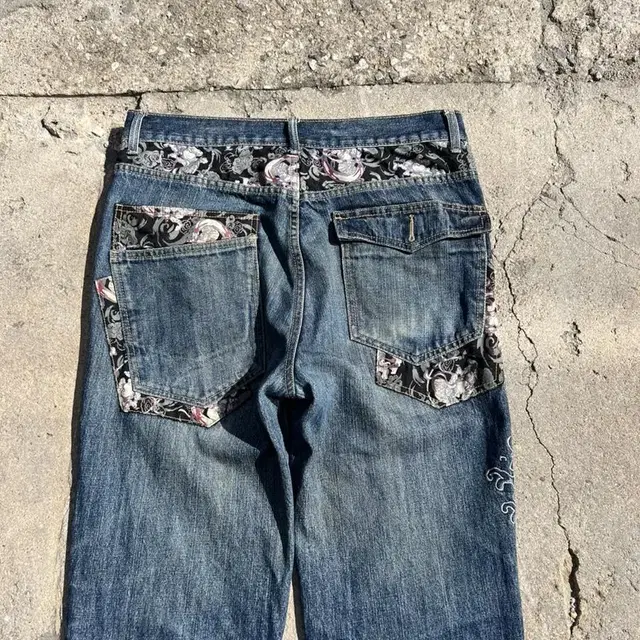 JAPAN EMBROIDERY DENIM PANTS