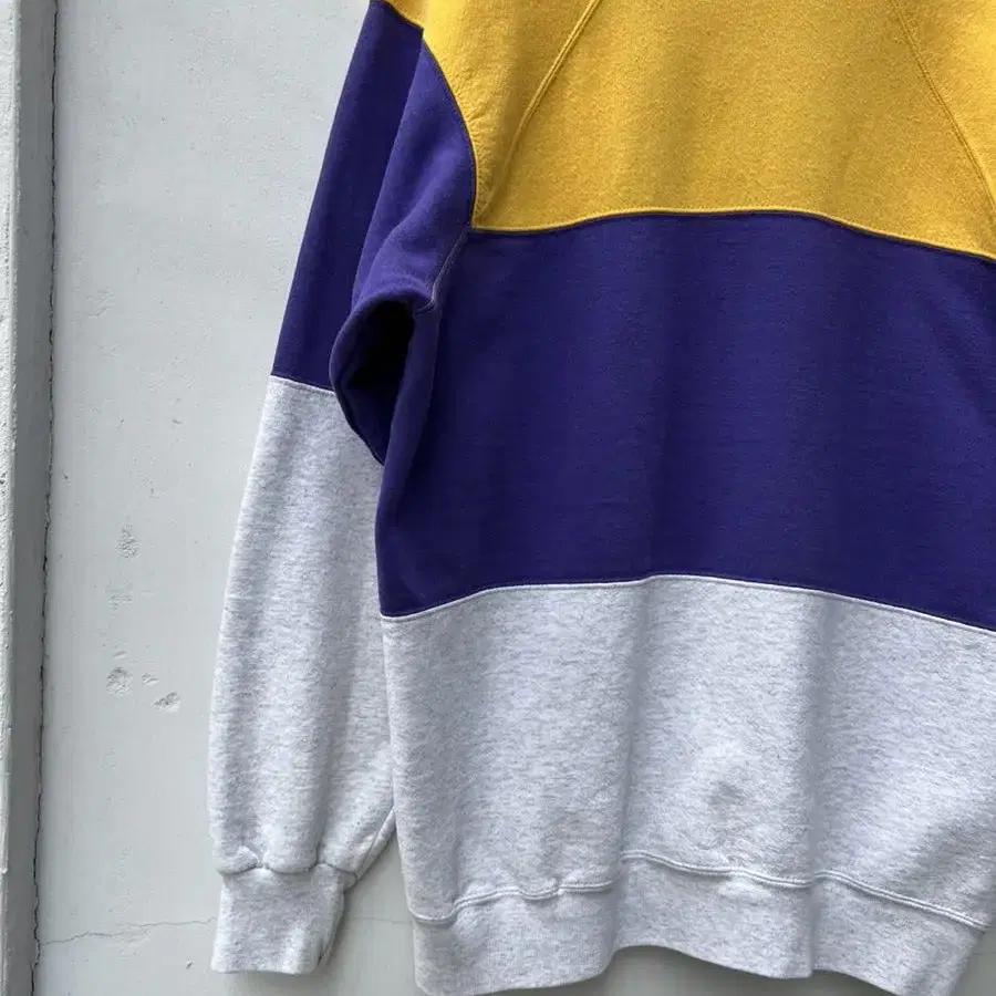 90s NUTMEG USA 3-TONE PLAIN SWEATSHIRT