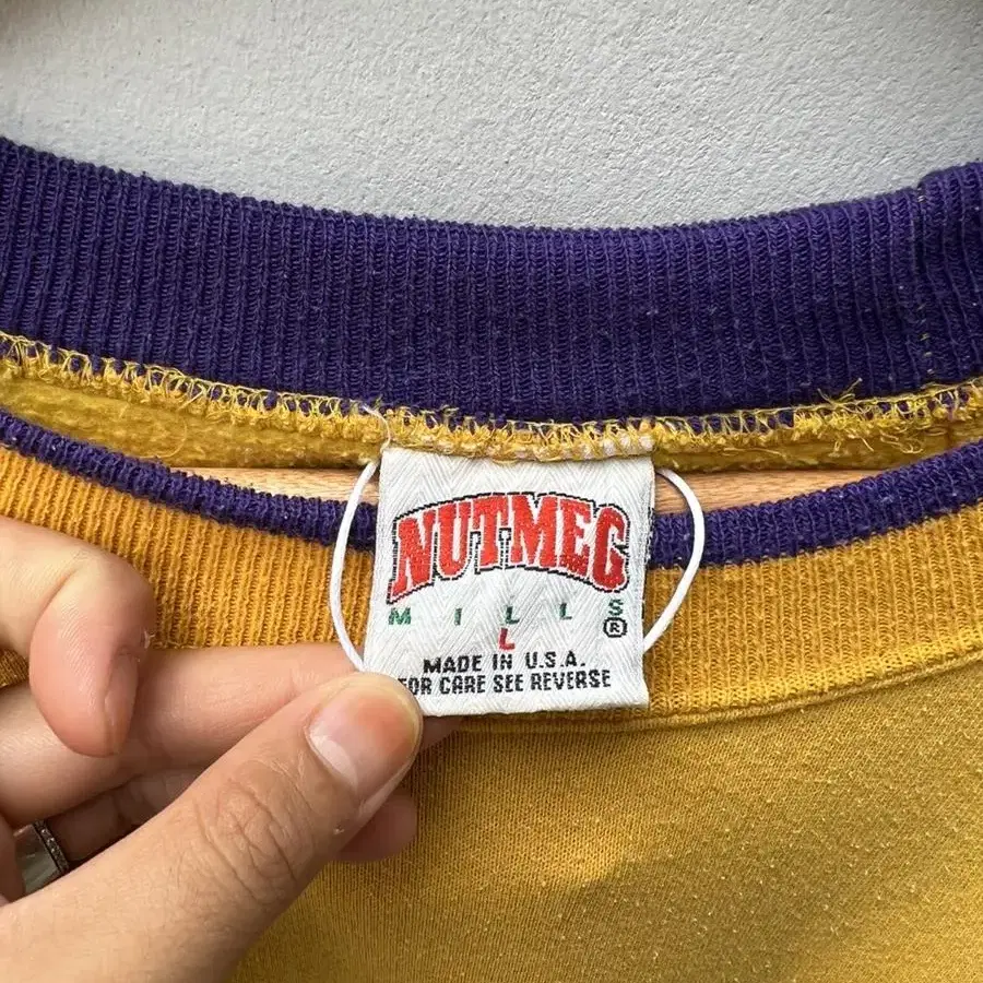 90s NUTMEG USA 3-TONE PLAIN SWEATSHIRT