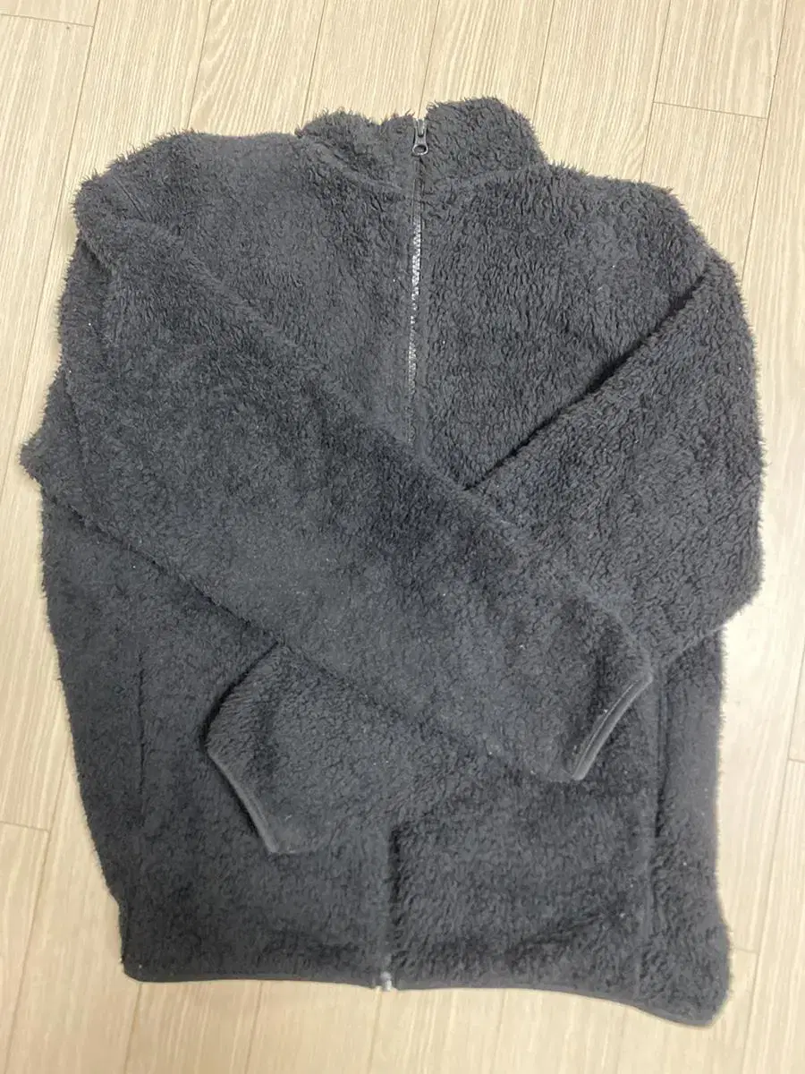 Uniqlo Hoodie Zip Up