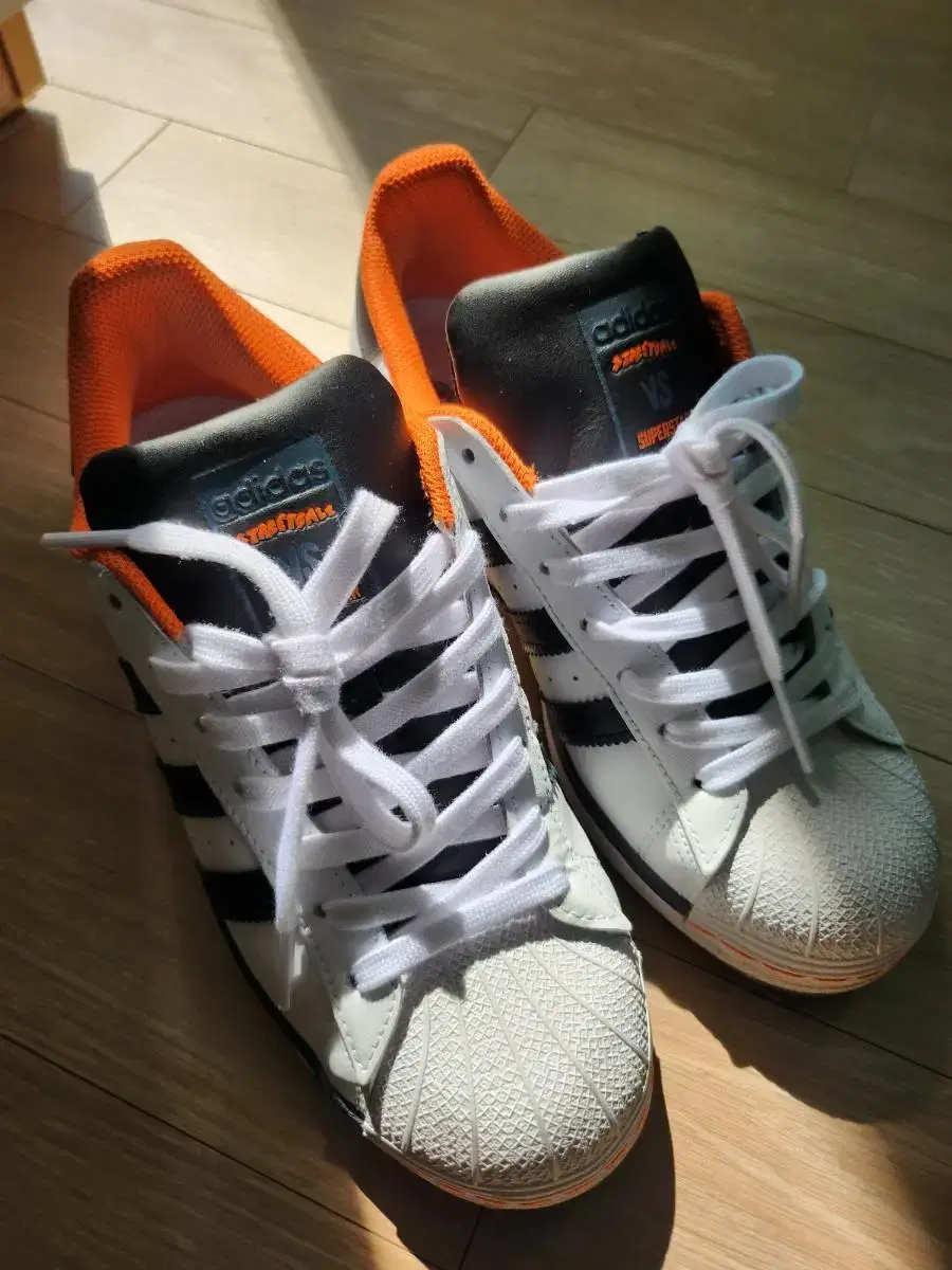 Adidas Superstar Streetball sneakers