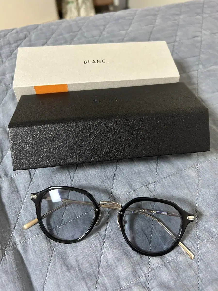 BLANC.. BM0011 black glasses