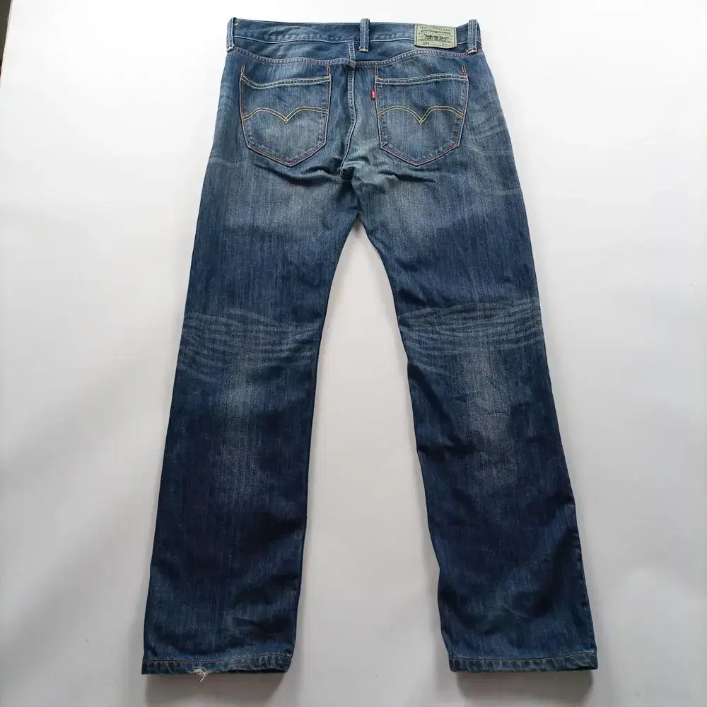 Levi's Jeans Washed Dated Vintage Denim Size 37 X5600