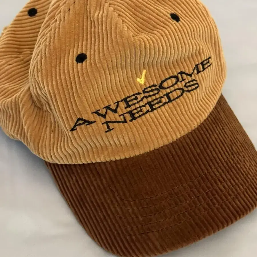 어썸니즈 SIGNATURE CAP_FLAT_CAMEL BROWN