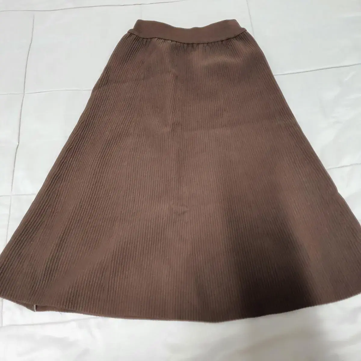 Brown ribbed skirt waist section 30 total length 68