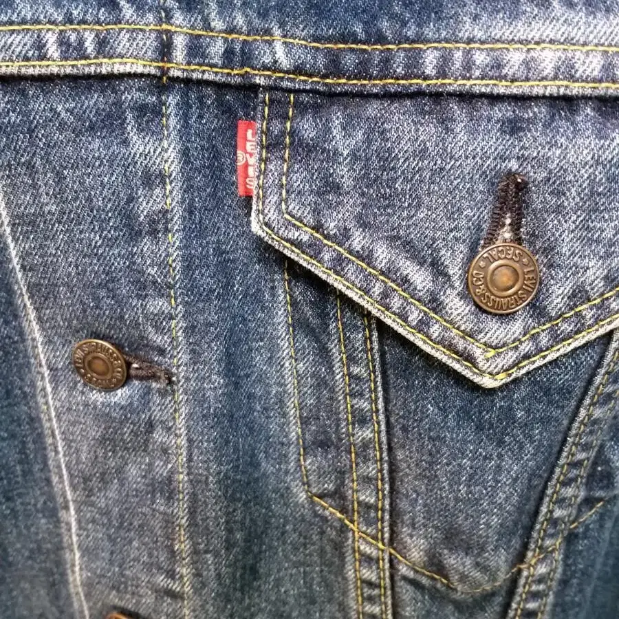 90.s LEVI'S 리바이스 데님청자켓  . M