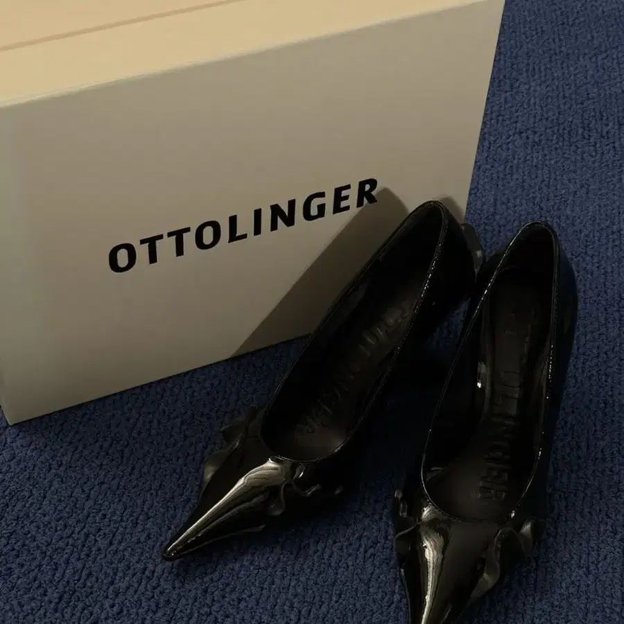 Ottolinger 오토링거 그래픽 힐