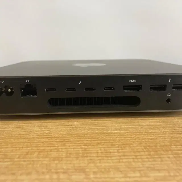 맥미니 i3-8100 / 2018 년식 32G / ssd 128G