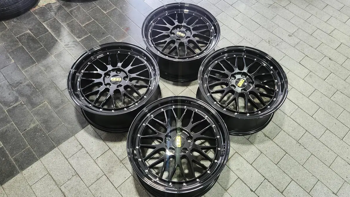 18인치 BBS LM.st (PCD112) 유광블랙 신품휠 1대분