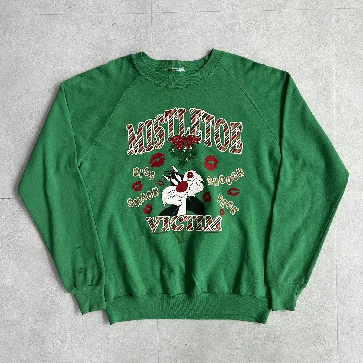 1993s Looney Tunes Christmas Sweatshirt